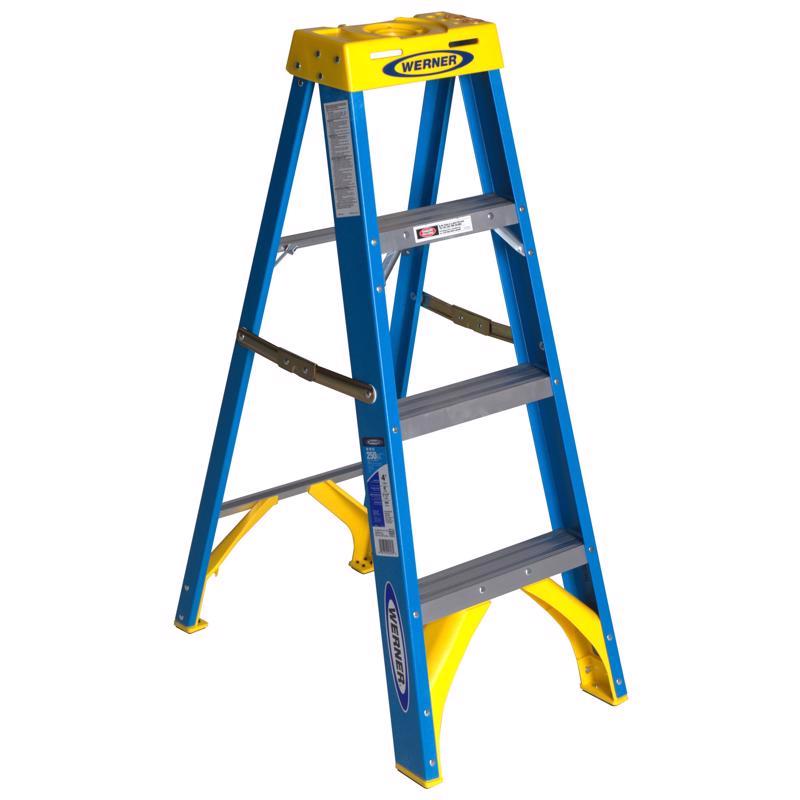 Werner 4' Fiberglass Step Ladder (250 lb.)